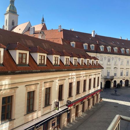 Audrey Hepburn Apartment Old Town Air Conditioned Bratislava Ngoại thất bức ảnh