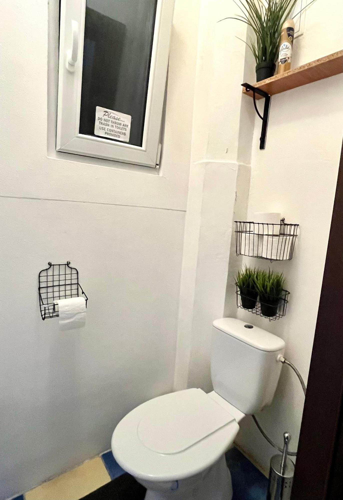 Audrey Hepburn Apartment Old Town Air Conditioned Bratislava Ngoại thất bức ảnh